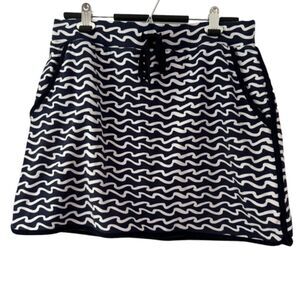T by Talbot's Women's Everyday Stretch Bicolor Waves Skort, Size M